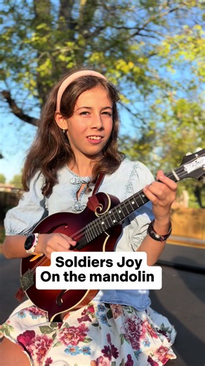 Soldiers Joy mandolin tutorial: 10-year-old Alaniya playing bluegrass