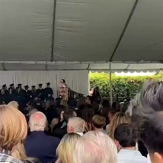 Tyler The Creator attended his manager's daughter's graduation and called her "Esmeralda", the fake name he gave her when she was just a little kid 🥹🎓 https://t.co/4dkscS5LAR