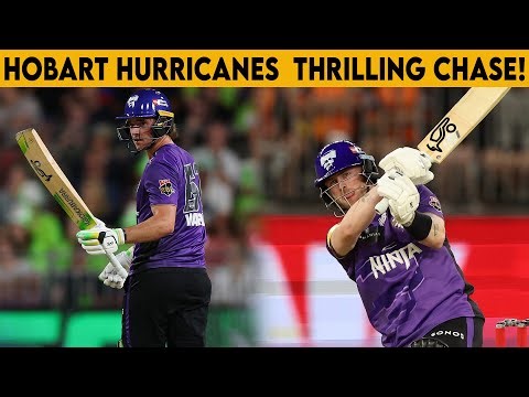 THRILLER! Hobart Hurricanes Chase Down Sydney Thunder | BBL|15 LIVE