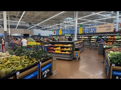 🔴 LIVE Tourist Walmart on a Saturday Night