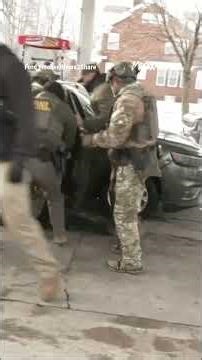 MN Border Patrol, ICE agents BREAK THROUGH car window to make arrest #shorts #foxnews #ICE #news #us