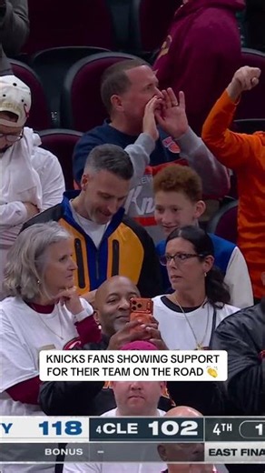 Knicks fans travel 👏