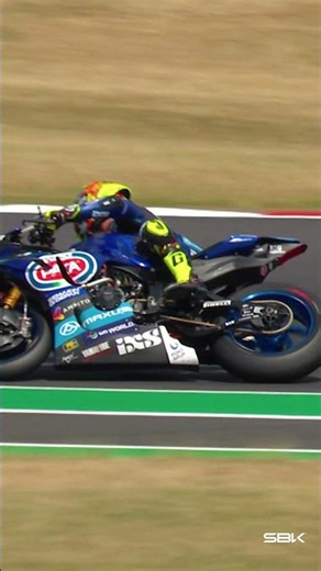 Locatelli goes wide 💥 | 2026 #UKWorldSBK 🇬🇧