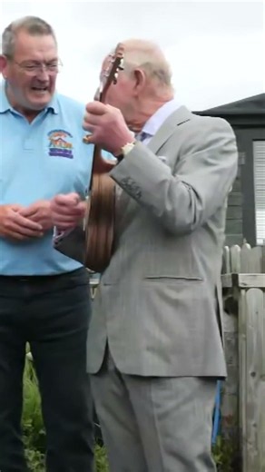 King Charles Strums Up a Storm on the Ukulele 🎶