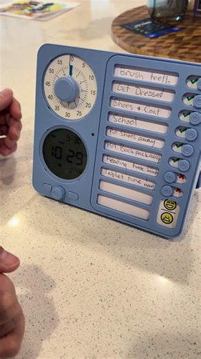 This visual timer is AMAZING for kids who need a little extra help staying on track! ⏰🙌 Such a simple way to make routines, transitions, and everyday tasks a little easier! ❤️ #VisualTimer #ParentingHacks #SensoryTools #KidsRoutine #momfinds