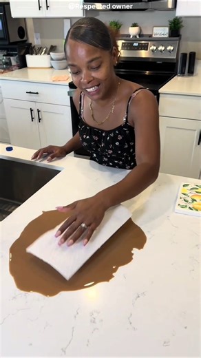 voice credit @uljhansuljhan SHE TESTED A UNIQUE TISSUE PAPER