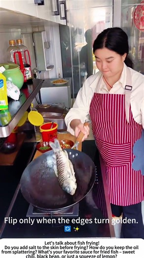 Pan‑Frying a Fish in an Iron Wok – Dry Skin, Golden Edge, One Flip 🐟🔥