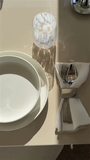 Table styling that sparks joy ✨