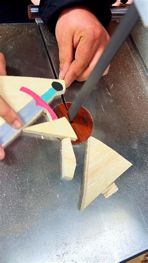 Turning scrap wood into something useful — from discarded pieces to creative projects. The process is all about transforming waste into art. 👉 What do you like to make with scrap wood? #Woodworking #WoodWaste #UpcycledWood #SustainableCraft #WoodCraft #DIYWood #CreativeProcess #RecycledWood #Handmade #WoodArt #WoodworkingCommunity #ReelsFacebook #Craftsmanship #WorkshopLife #fblifestyle | WoodArt