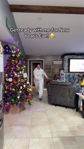 Haven’t seen the ball drop in years 🙌🏻 | New Years Eve Ball Drop