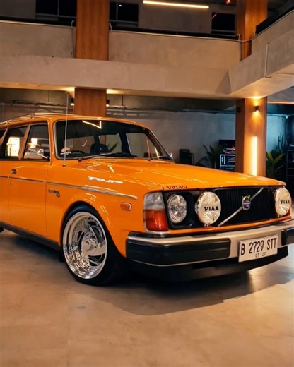 This ORANGE Volvo 245 Will Break The Internet