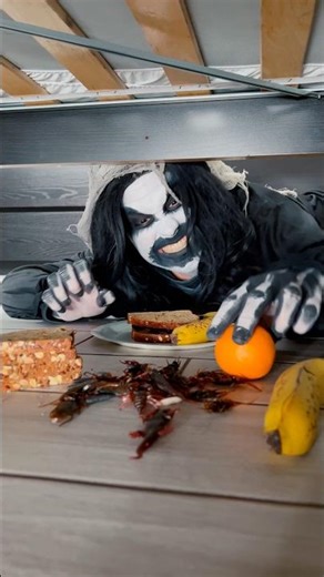 Monster makes lunch for a friend 😊👻 #shorts