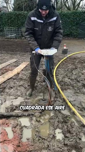 Cómo el aire hace desaparecer el agua del pantano