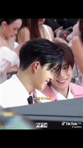 Pond Phuwin in love #pondphuwin #bl #romance #phuwintang #pondnaravit