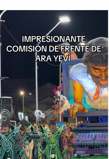 #carnaval #coreografia #2026 La impresionante Comisión de Frente de la Comparsa Ara Yeví en el Carnaval del País 2026 en Gualeguaychú