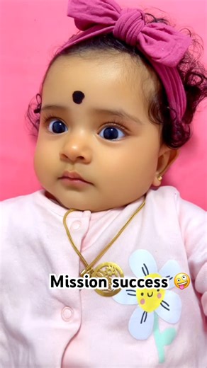 Cutebaby🥰#shorts #tiktok #london #uk #ananya #tamil #song#muttakalakki #tutorial #makeup#5monthsold