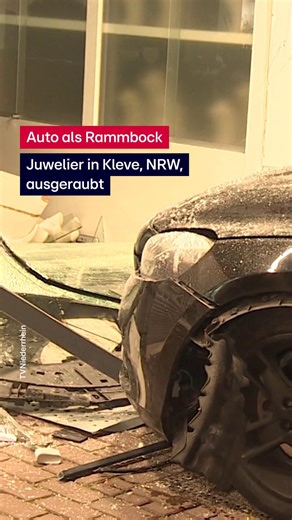 Juwelierraub mit roher Gewalt: Im nordrhein-westfälischen Kleve haben Täter ein Geschäft kaputtgefahren. Die Bilder gibt's im Video! ➡️Mehr News gibt's täglich bei RTL Aktuell - um 18:45 Uhr bei RTL oder jederzeit streamen auf RTL . #Redaktion #RTLAktuell | RTL Aktuell