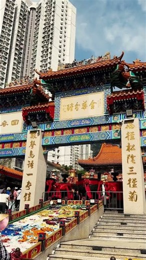Beautiful Hong Kong can be among the many spectacular ports in your next Silversea cruise