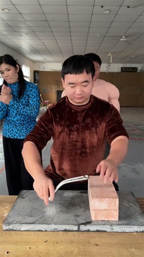 Qigong Kung Fu Master Skills | Chinese Power Moves #kungfu #martialarts #stunt #qigong”