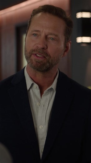 Priceless art and free drama 🎨 A new episode of Private Eyes airs tomorrow at 8/7c on The CW. Stream next day on The CW on The Roku Channel.