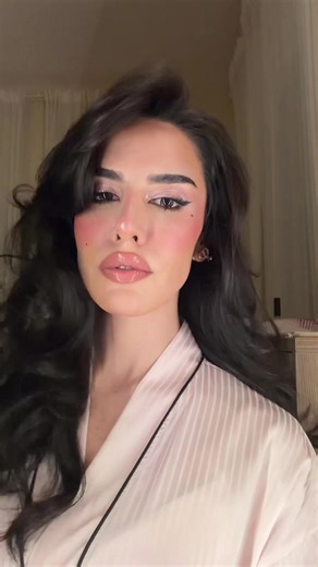 Stunning Eid Makeup Looks for Every Outfit