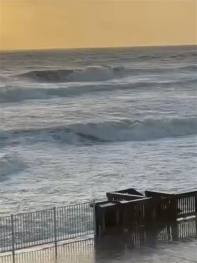 MONSTER WAVES 🌊: Florida's Space Coast was pounded by rough waves on Monday, as King Tides continue to swamp the state. Video shows some of the swells hitting Satellite Beach. #florida #waves #kingtides