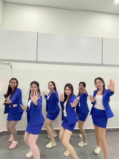 @Jing @thearyatheary @Jee Pov @netrachab912 @Sreyny @Ly Thonny 😁😁
