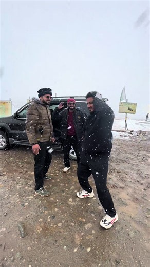 Deosai National Park live snow falling today — visitor reactions