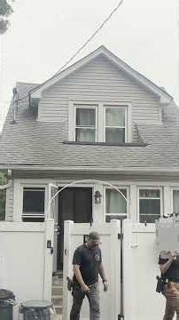 Federal agents search home of ex-NYC Sheriff Anthony Miranda #shorts