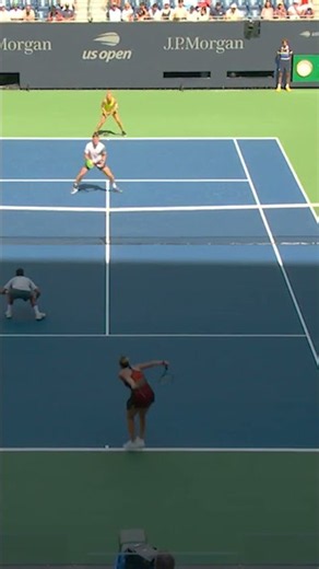 HOW did Sabalenka get this?! 🤯