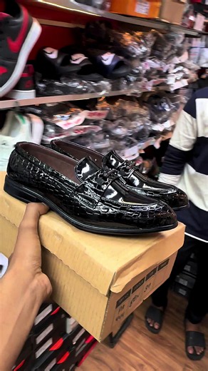 Whatsapp us- 0779586224 Casual shoes for gents Formal shoes for gents Office shoes Wedding shoes #CrystalShoe #viral #shoes #srilanka #ViralReels