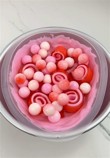 Strawberry Raspberry Jelly Cake Recipe
