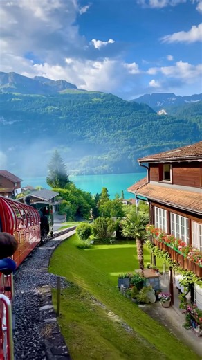 Brienz, Switzerland 🇨🇭#switzerland #switzerlandtravel #switzerlandtravelvlog