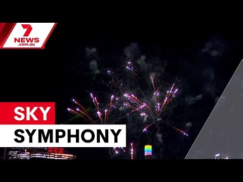 Vivid Sydney replaces failed drone show with fireworks spectacular | 7NEWS