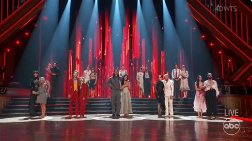 'DWTS' recap: 2 eliminations, 1 perfect score on 'Horror Movie Night'