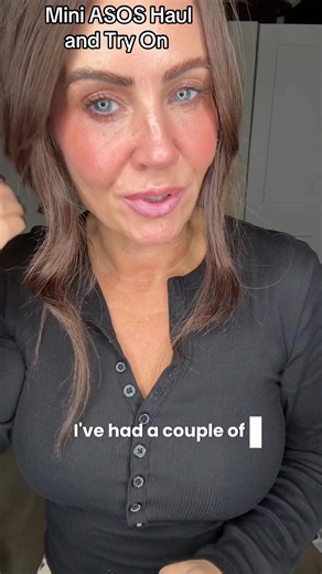 A couple of sneaky ASOS purchases and try on. Love how the new Solomon trainers and top fit into a cool casual every day outfit #haul #asoshaul #fashionover50 #asos #fashionlover @asos
