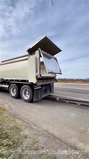 Weighing, Loading, or Checking: The Daily Routine of a Truck on the Road
