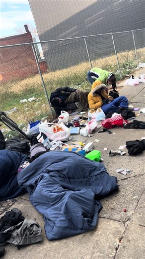 New Year Approaching…. Same Crisis Continues! #Homeless #Awareness #Humanity