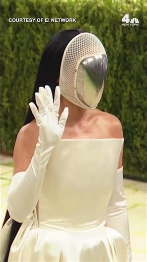 Extraterrestrial! Katy Perry arrives at the 2026 Met Gala in a full face mask | NBC New York