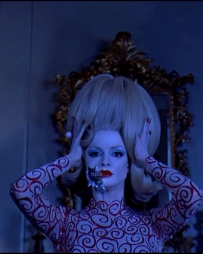 #movie#filmWhen A Tiny Dog Saved A Couple From Alien Invasion