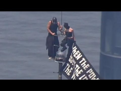 Couple who scaled Empire State Building facing multiple criminal charges