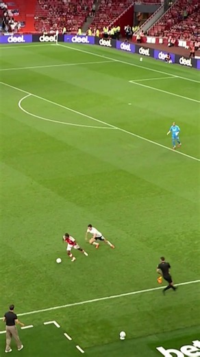 CLASSY COMPOSURE FROM MARLI SALMON!