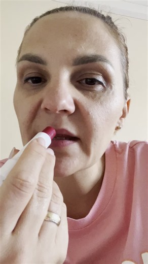 Watch NIVEA Lips Review on Amazon Live
