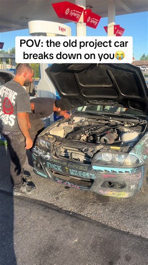 Trying to bump start the old project BMW😭 #bmw #projectcar #carbattery #carrepair #mechanic
