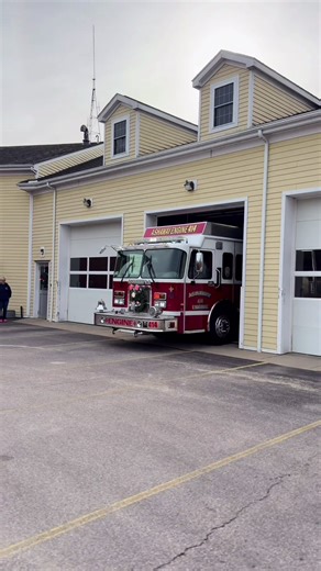 Ashaway R.I. Fire Department Engine 414 Response