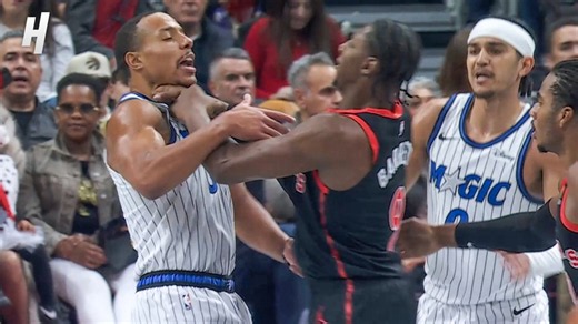 Desmond Bane and RJ Barrett GET INTO IT 😳