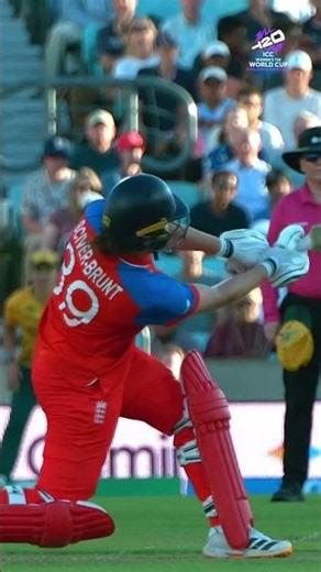 Nat Sciver-Brunt stood up when it mattered in her return for England at the #t20worldcup 🙌