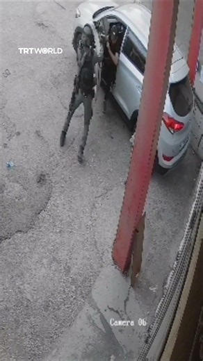 Israeli soldier throws stun grenade into car full of young Palestinians