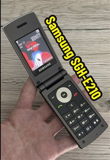 Samsung SGH-E210: A Nostalgic Flip Phone from the 2000s