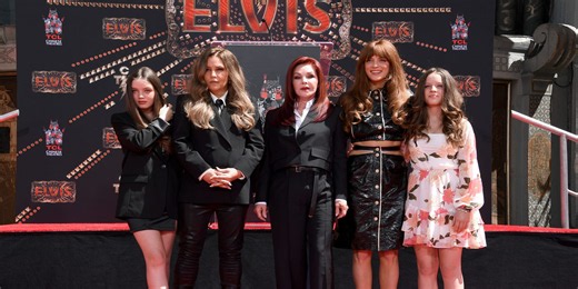 Elvis' twin granddaughters, Harper and Finley Lockwood, turn 18